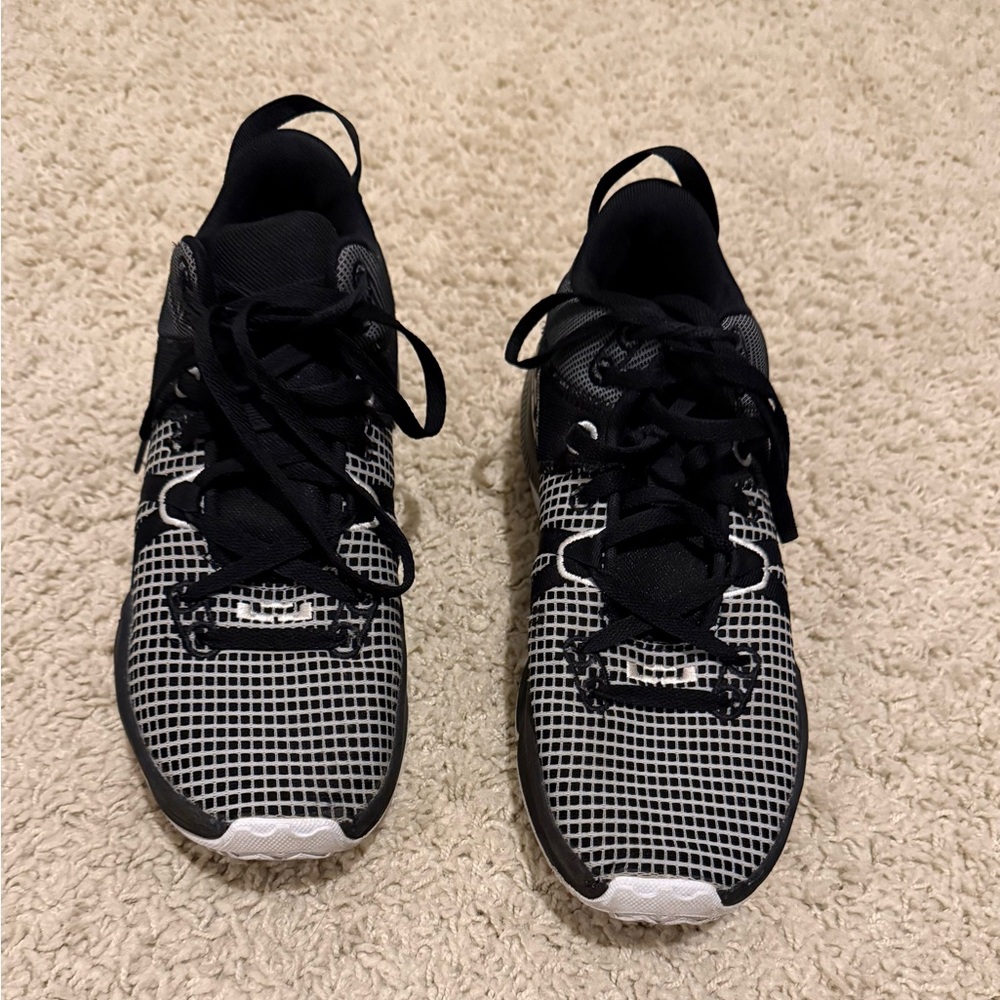 Nike LeBron Witness 7 Black and White Sneakers, size 10